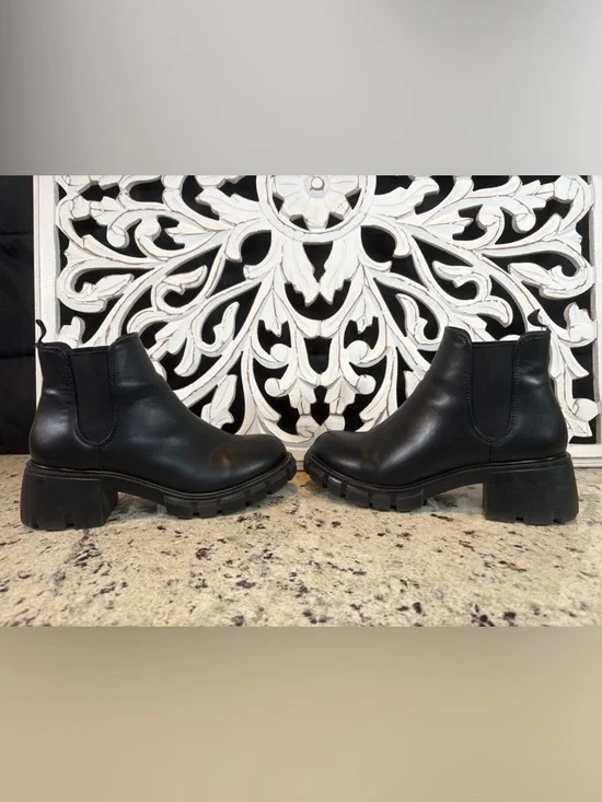Steve Madden Black Lug Sole Hamlet Boots Size 8 - Picture 8 of 14